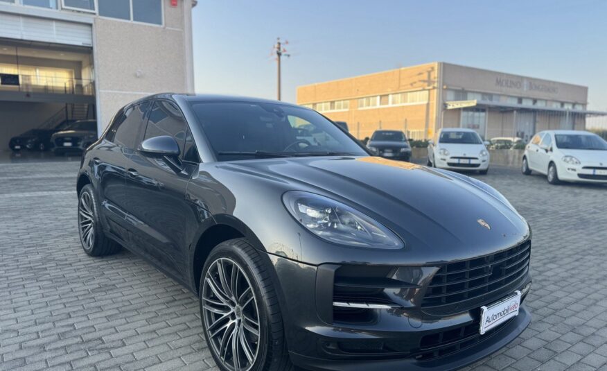 PORSCHE MACAN 2.0 245CV.