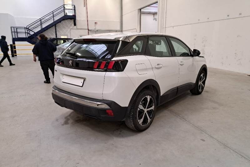 PEUGEOT 3008 BLUEHDI 130 EAT8