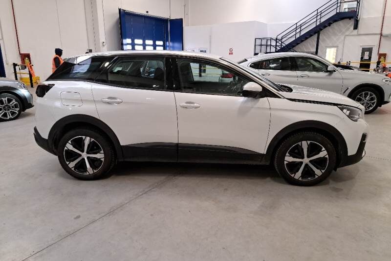 PEUGEOT 3008 BLUEHDI 130 EAT8